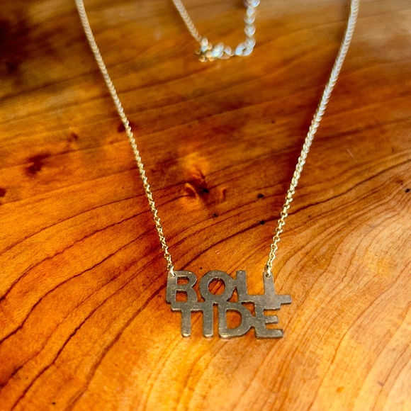 ROLL TIDE❤️ Gold played necklace, worn once.❤️ - Picture 2 of 6